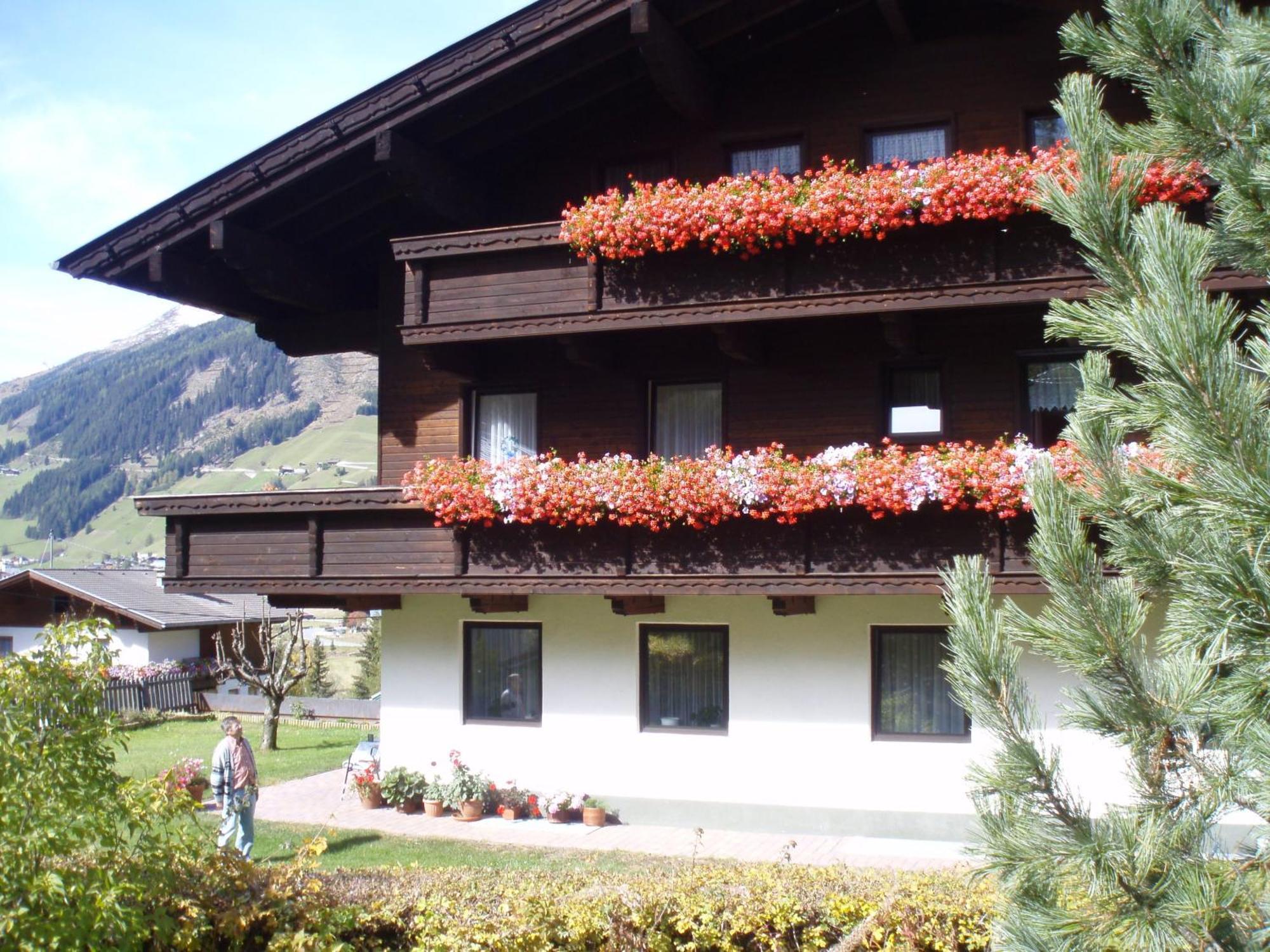 Appartementhaus Zur Loipe Sankt Jakob in Defereggen Exterior foto